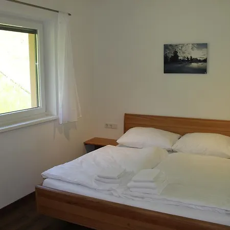 Dom wakacyjny Bergblick-planai - 5 Schlafzimmer Eigene Sauna