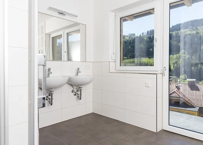 Bergblick-planai - 5 Schlafzimmer Eigene Sauna بيت للعطل سخلادميخ