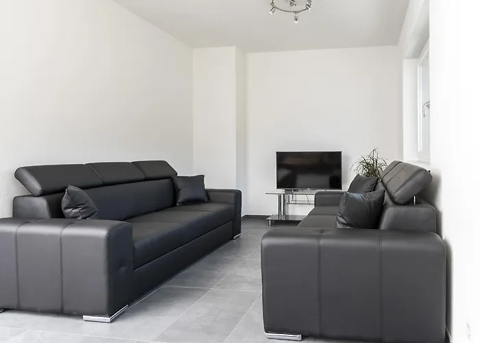 Bergblick-planai - 5 Schlafzimmer Eigene Sauna بيت للعطل